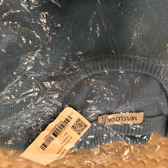 Irregular peek a boo shoulder Sweater - Picture 4 of 4